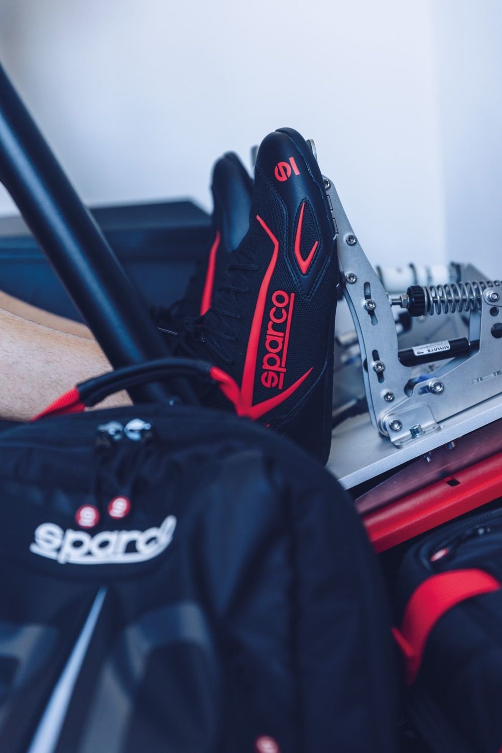 Sparco Gaming-Schuhe Hyperdrive schwarz/fluoreszierend rot