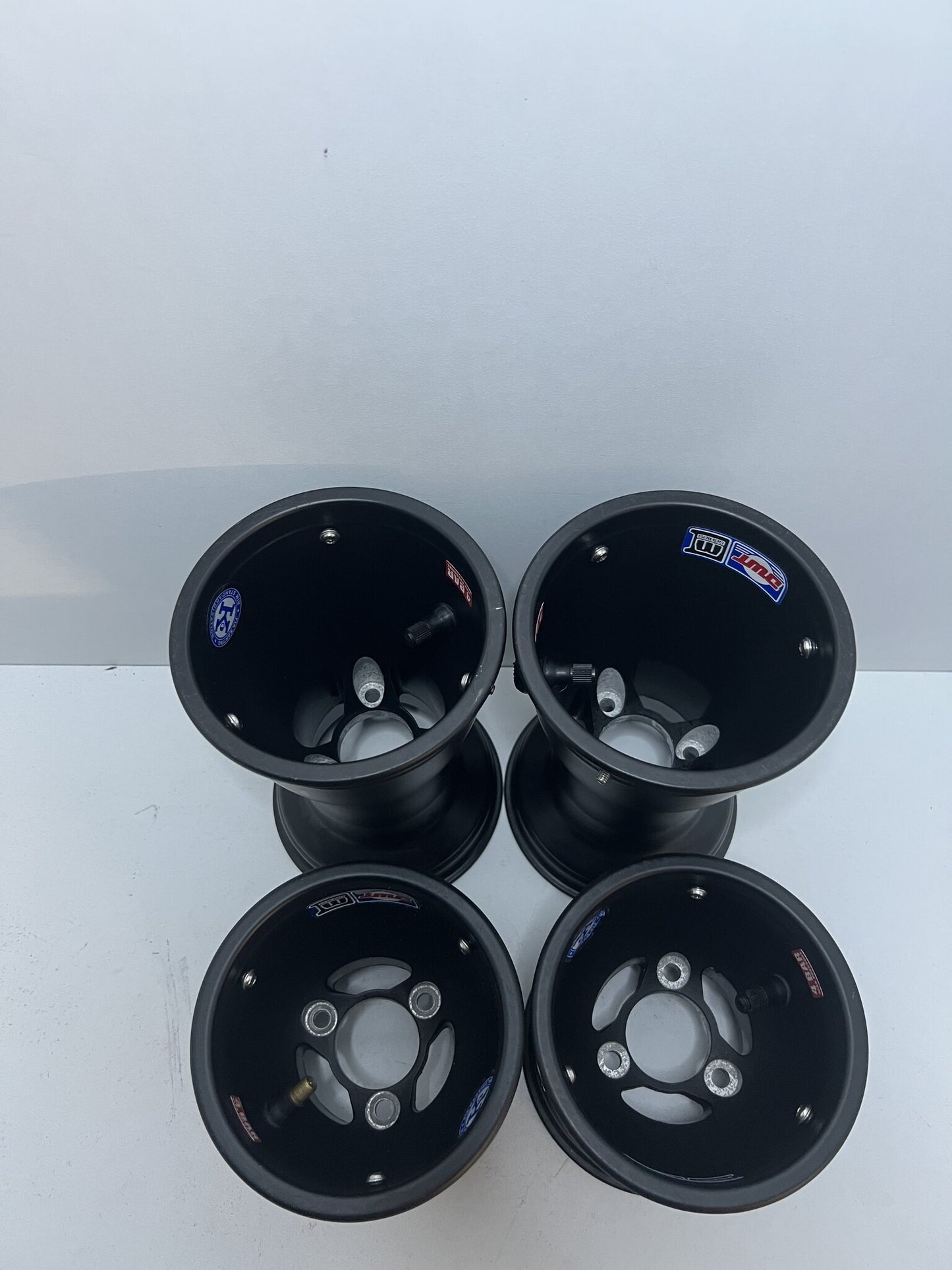 Used DWT Douglas magnesium rim set volume 132-212