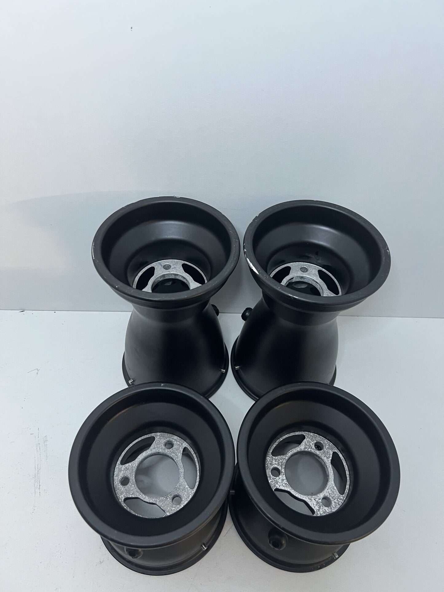 Used DWT Douglas magnesium rim set volume 132-212
