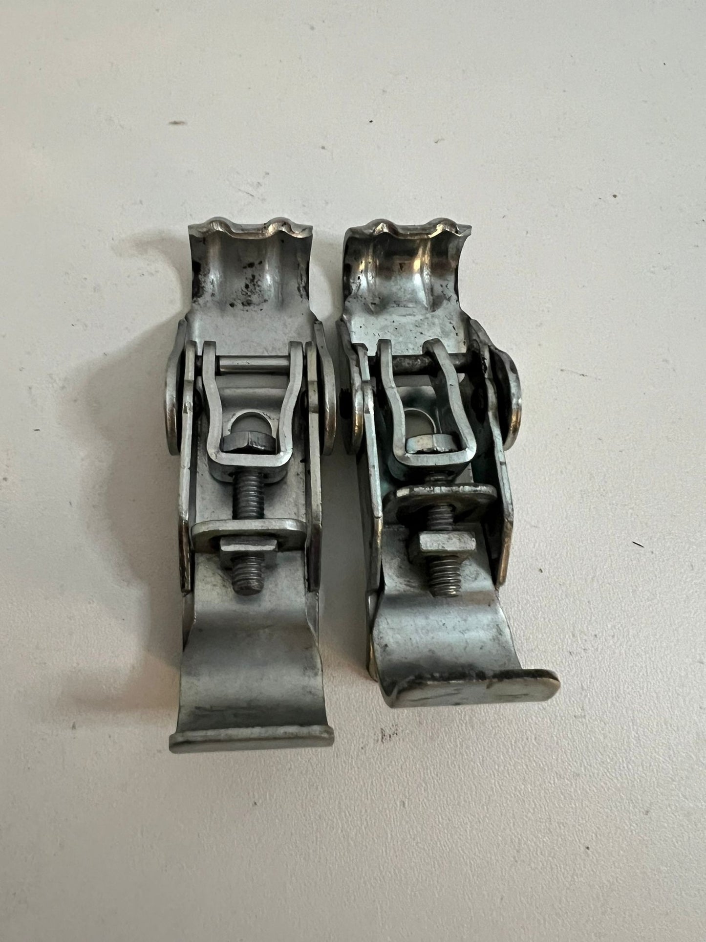 Used KG front bumper clamp set