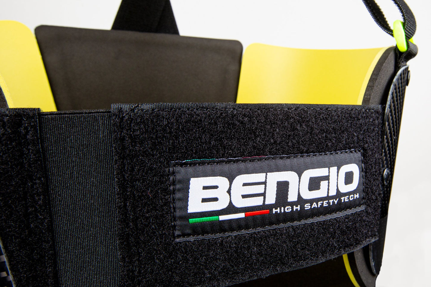 Bengio Stoßfänger Carbon Rippenschutz