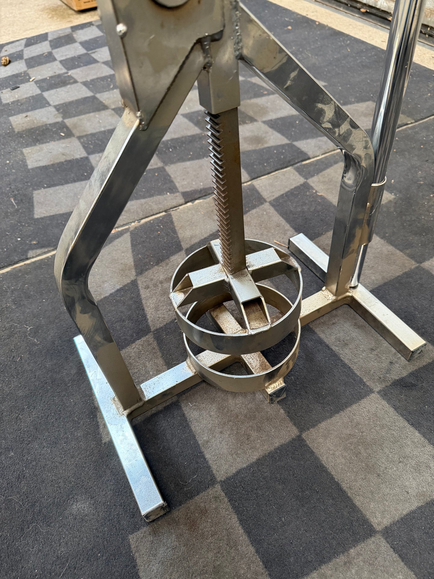 Gebruikt bandenpers toren