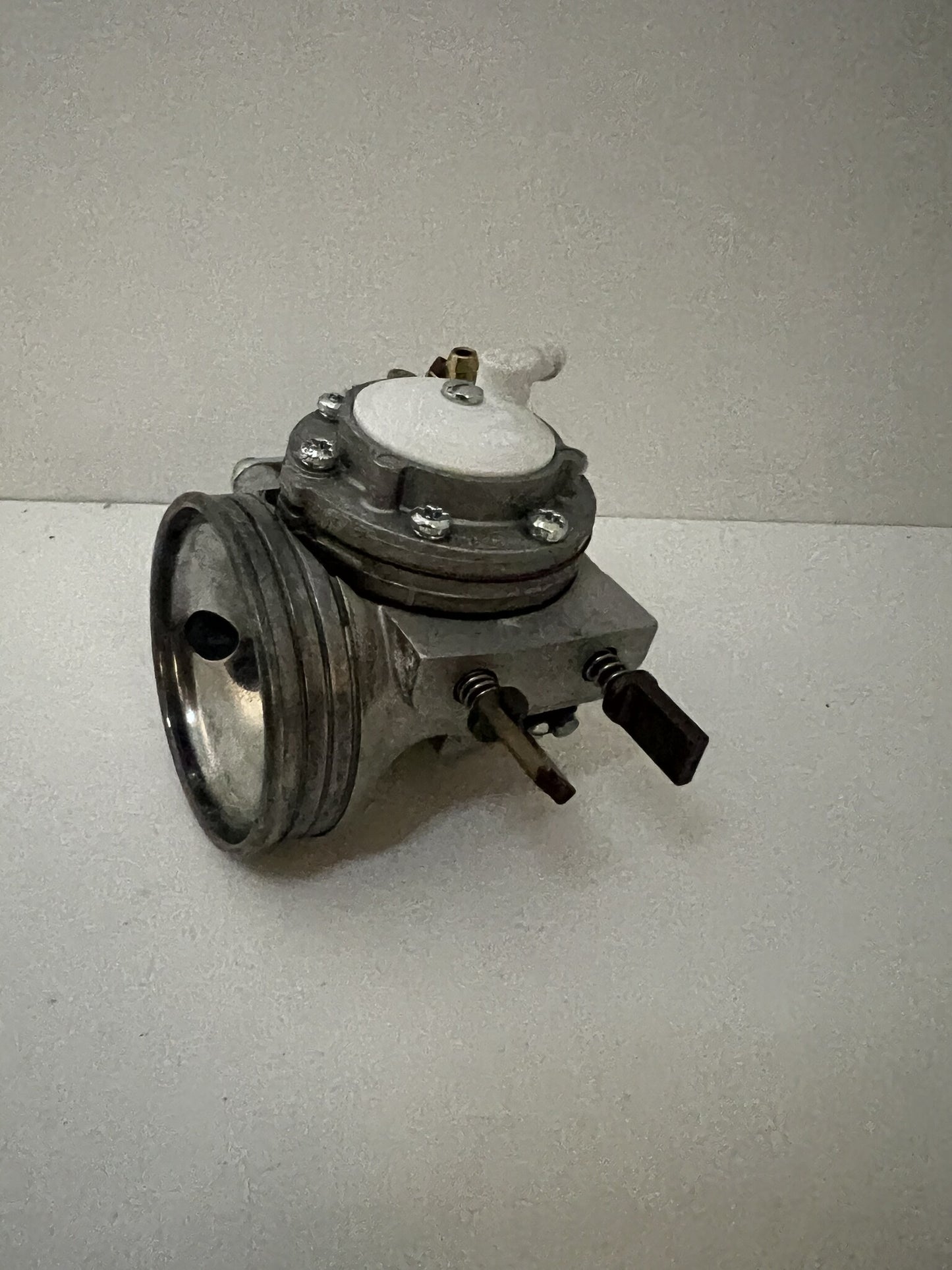 Gebrauchter Tillotson HW 46 A Vergaser