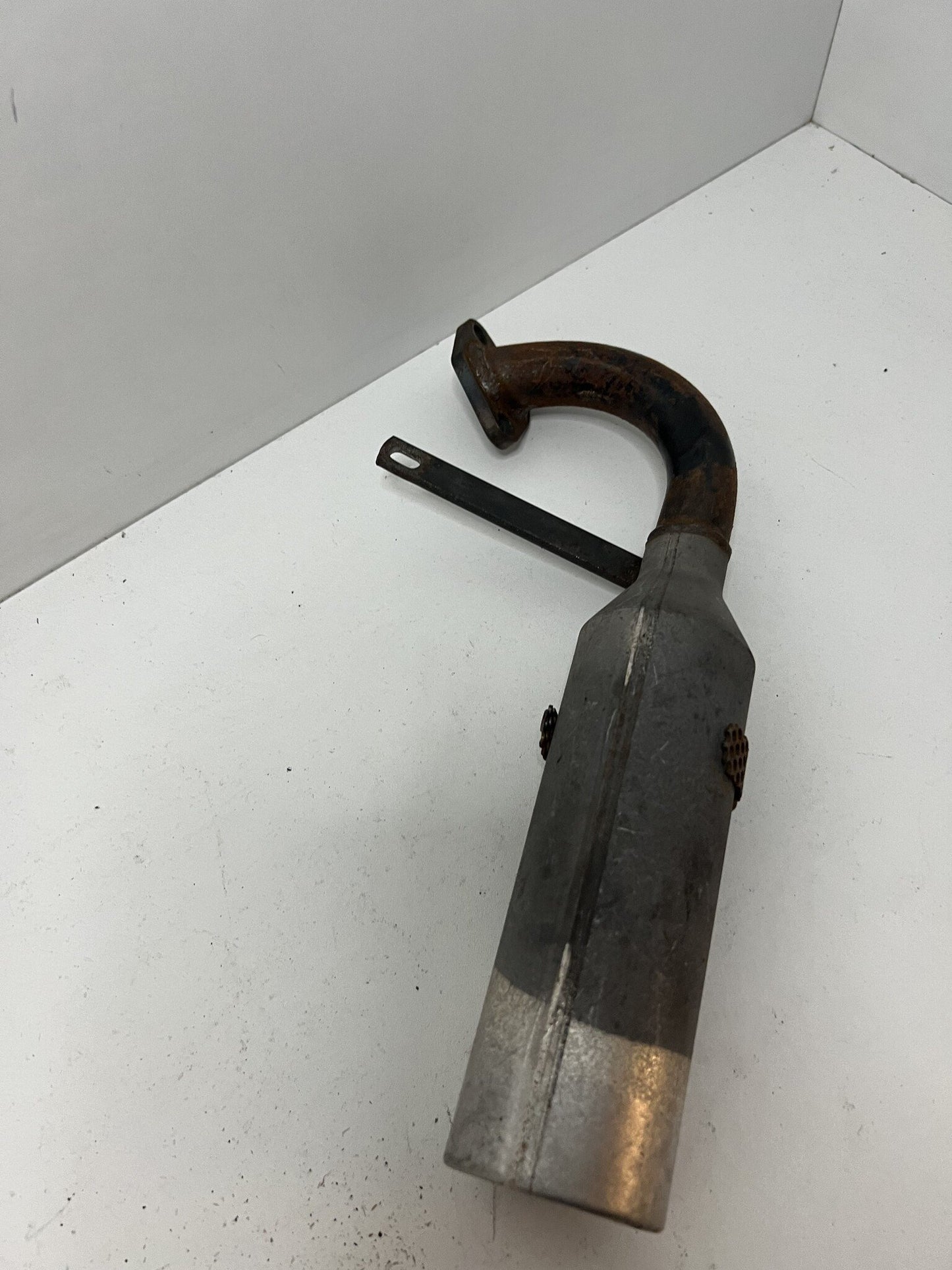 Gebrauchter Tillotson T4 Auspuff Typ 1