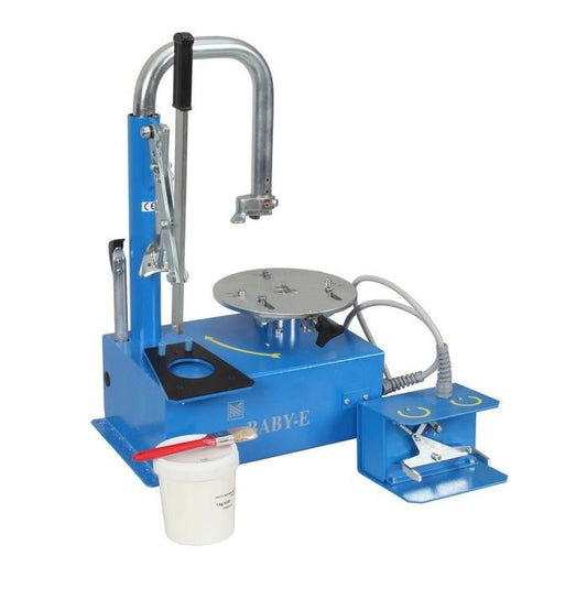 Tire mounting/dismounting system completely electric Semel BABY-E