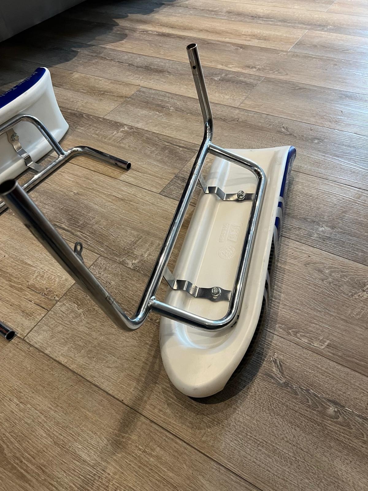 Gebrauchtes KG 507/508 Backset mit Praga-Aufklebern